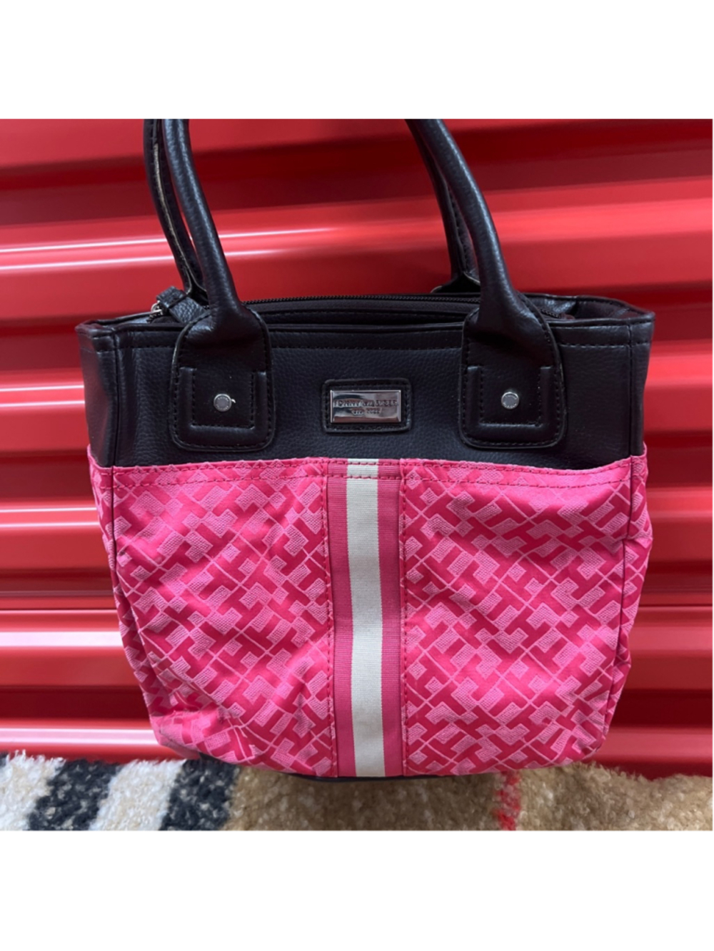 Women's Tommy Hilfiger Shoulder Bag One Size Pink Black